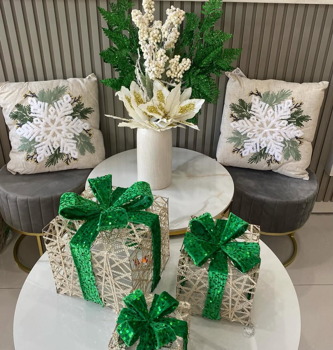 Kit 3 Caixas de Presente Natalinas com Luz de LED