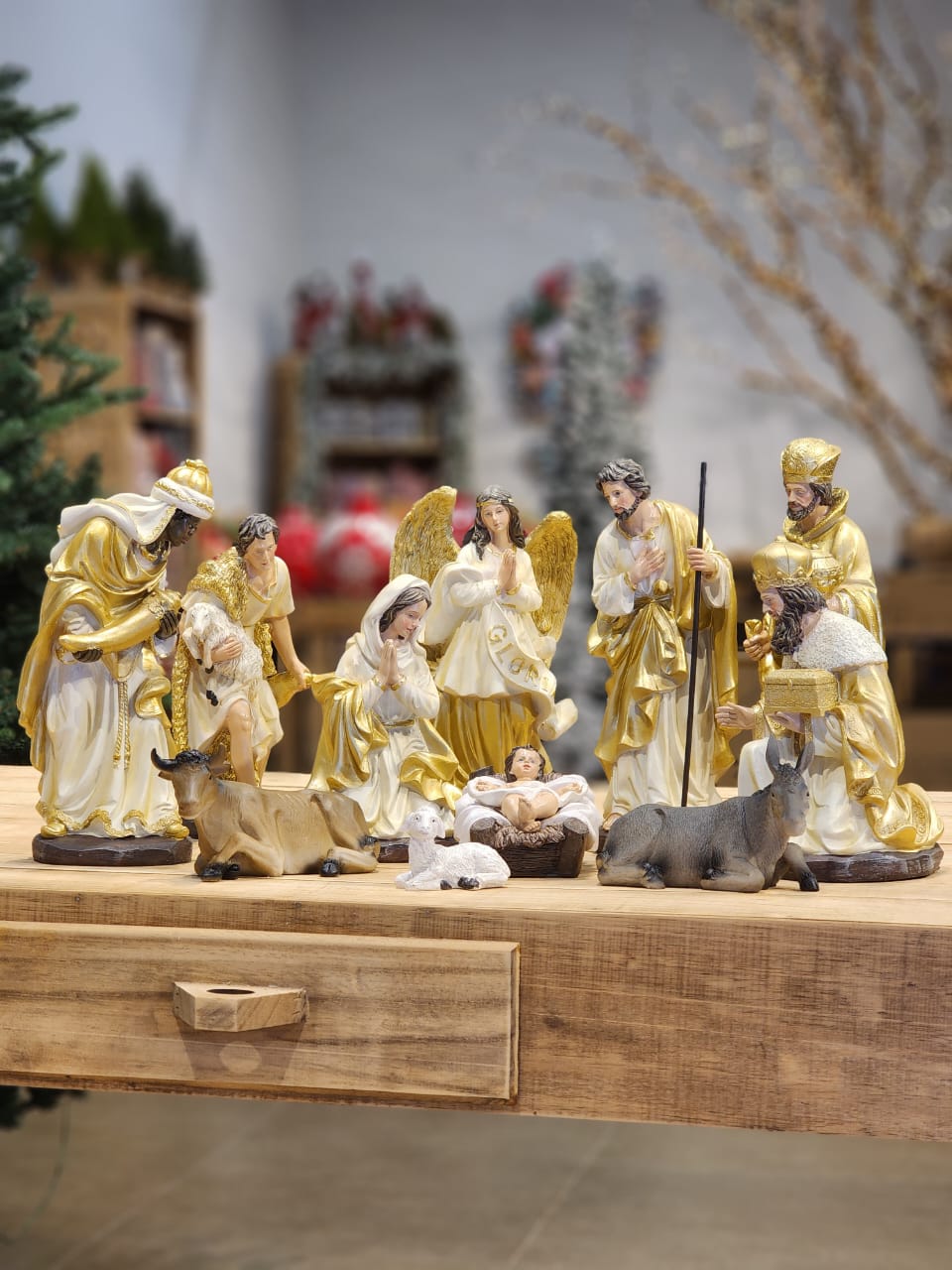PRESÉPIO EM RESINA 11 PÇS DOURADO LUXO