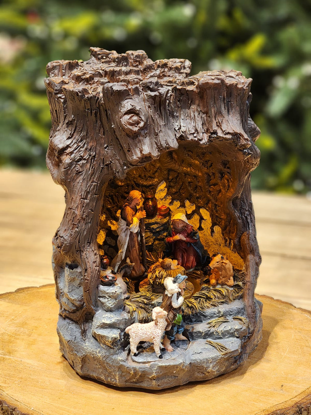 PRESÉPIO NA PEDRA COM LUZ CENÁRIO VILA NATALINA
